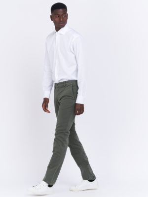 le-tailleur-bleu-perpignan-pantalon-chino-coupe-ajustee-charles-le-golf-74emilien-kaki-01